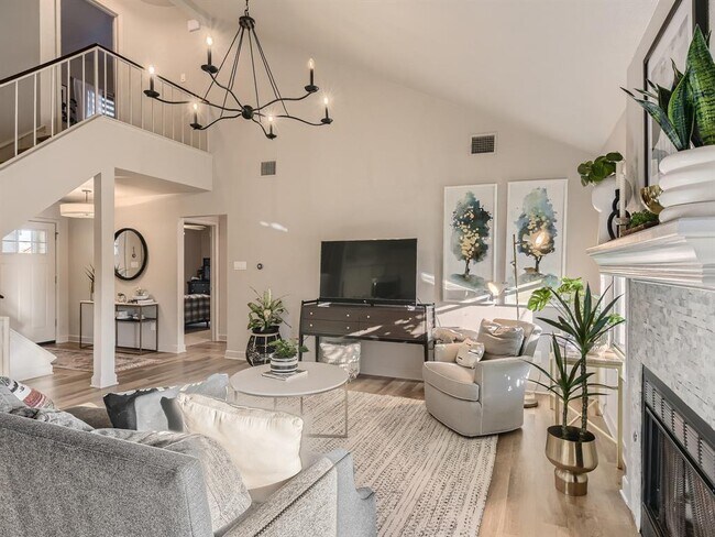 Foto del edificio - 4609 San Simeon Dr