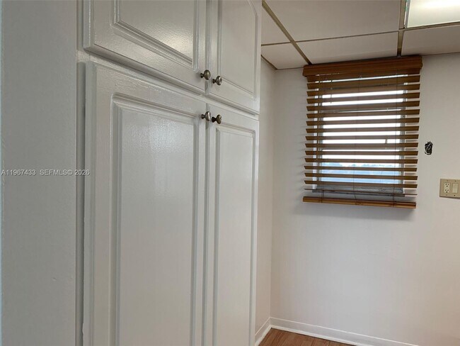 Foto del edificio - 2859 Leonard Dr