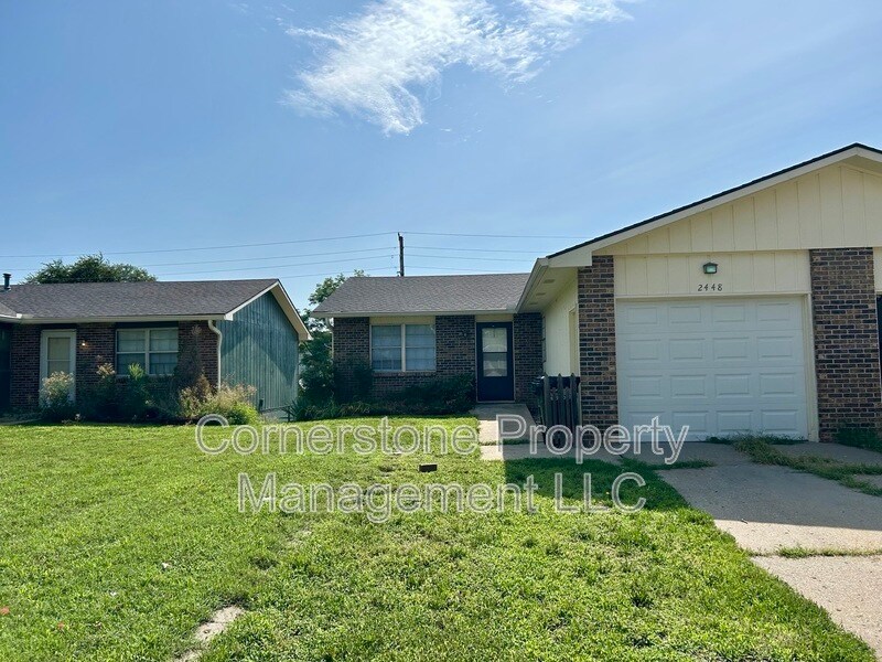 Foto principal - 2448 Ousdahl Rd