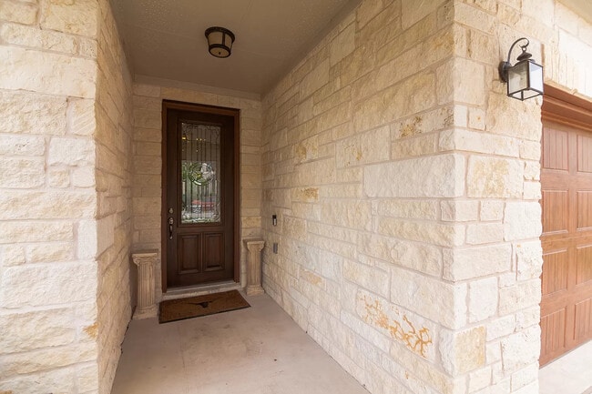 Building Photo - Room in House on Calla Lily Boulevard