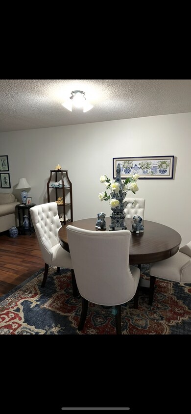 Photo - 116 Hilltop Dr (Simsbury, CT)