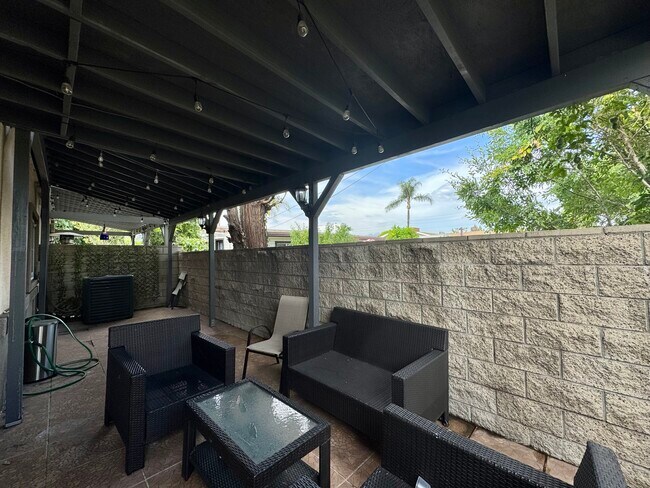 Foto del edificio - 971 Cypress St