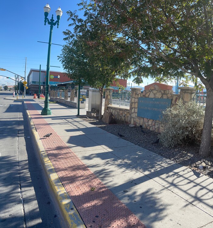 Primary Photo - Downtown Paso store front