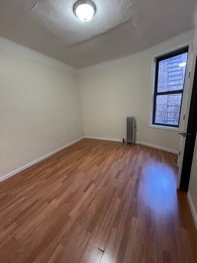 Foto del edificio - 523 W 187th St
