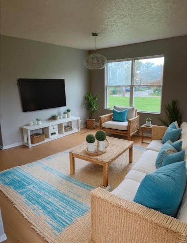 Building Photo - A beautifully updated single-family home