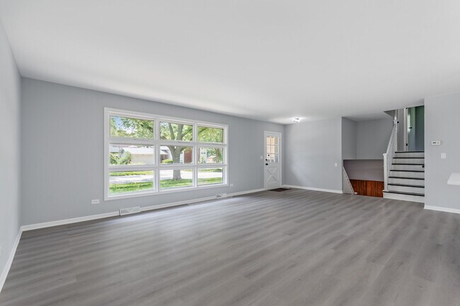 Foto del edificio - 6625 Westmoreland Dr