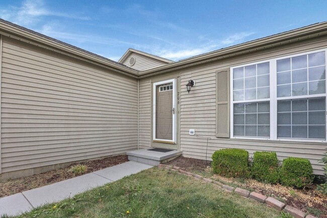 Building Photo - 706 Windy Hill Ln