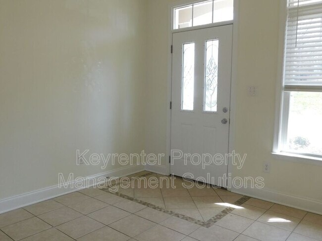 Building Photo - 42 Enchanted View Cir