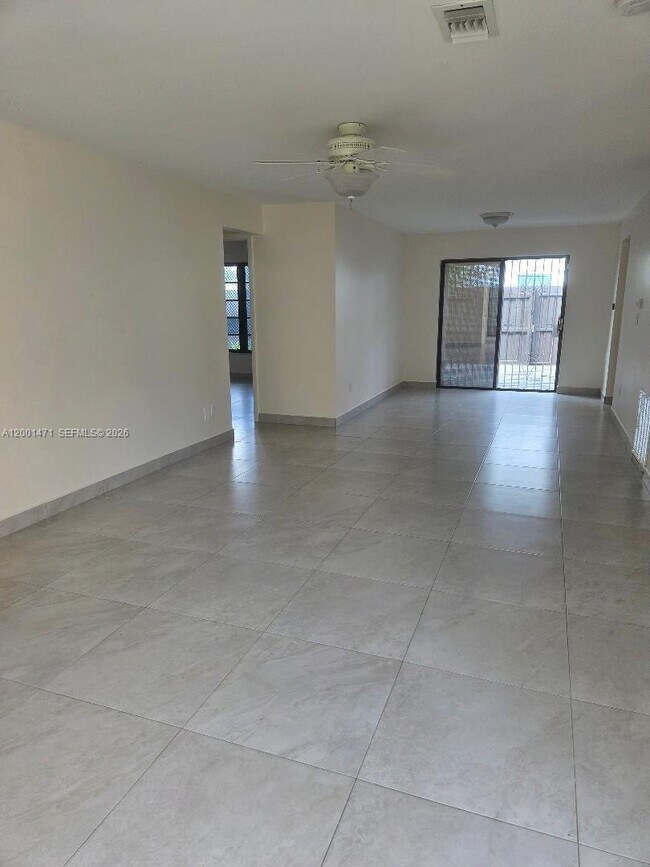 Foto del edificio - 19362 SW 103rd Ct