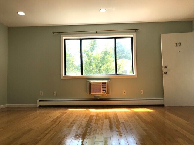 Foto del edificio - 60 Plainfield Ave
