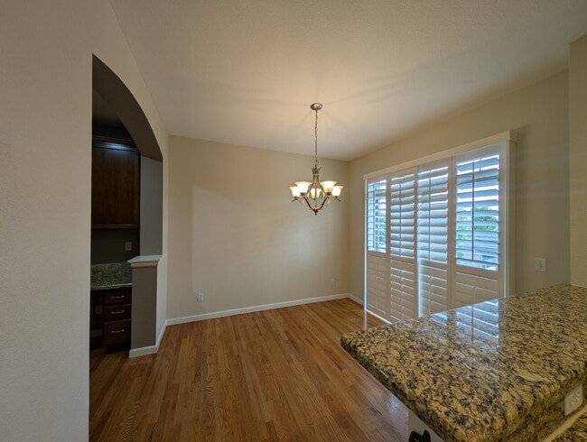 Foto del edificio - 7420 E 8th Pl