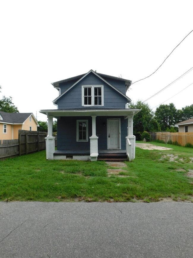 Building Photo - 510 Ray St