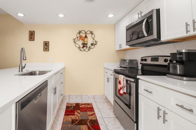 Building Photo - 4113 41st Way