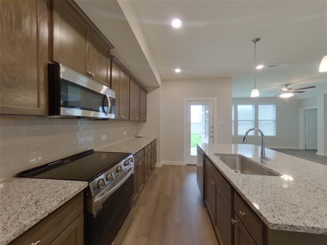 Building Photo - 2589 Dulaney Dr