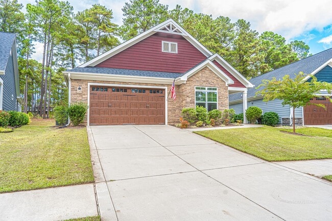 Foto del edificio - 153 Keowee Cir