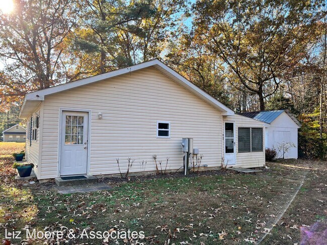 Foto del edificio - 2 br, 1 bath House - 1433 Old Tipers Road