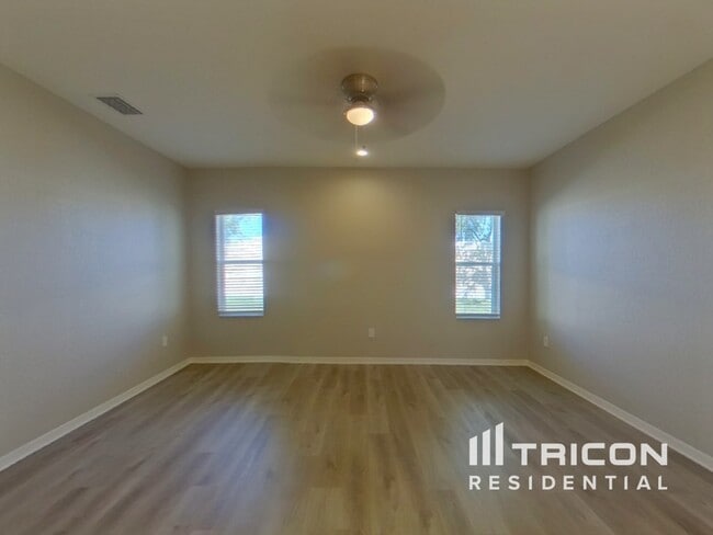 Foto del edificio - 6715 Castle Green Pl