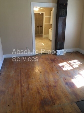 Building Photo - Duplex located just off Main St in Woodruff