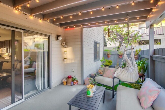 Foto del edificio - 220 Telegraph Canyon Road, Unit G