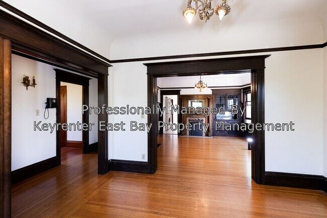 Building Photo - 92 Monte Cresta Ave
