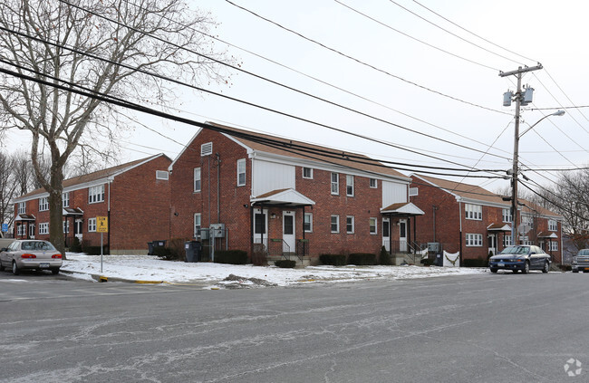 Building Photo - Roulier Heights