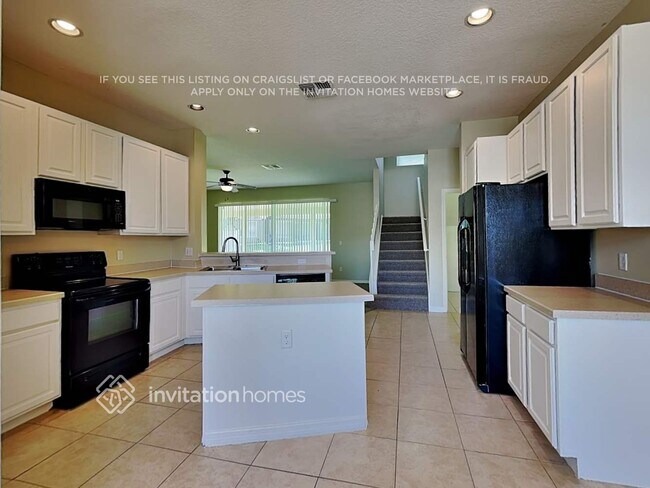 Foto del edificio - 14985 Faversham Cir
