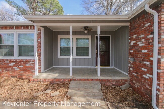 Building Photo - 4 br, 2 bath House - 329 S Fairland Ave