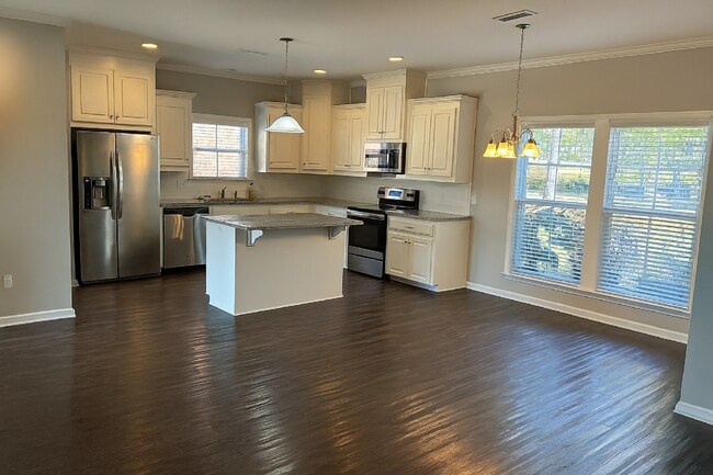 Foto del edificio - 305 Courtland Dr