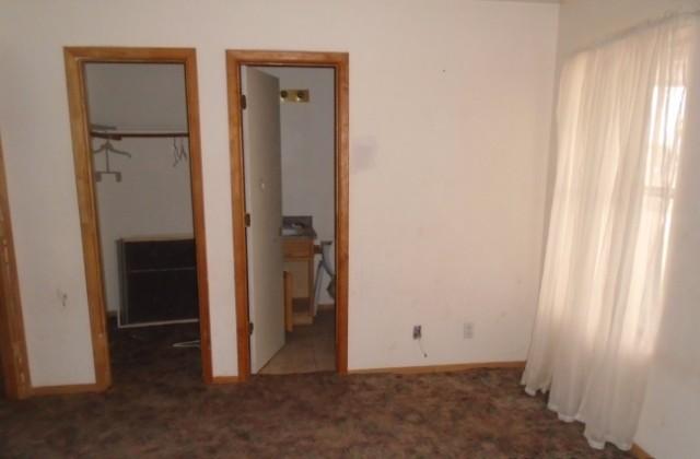 Building Photo - 16 Tamarack