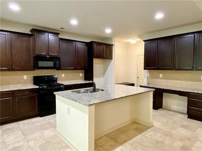 Building Photo - 609 Stonehurst Ln