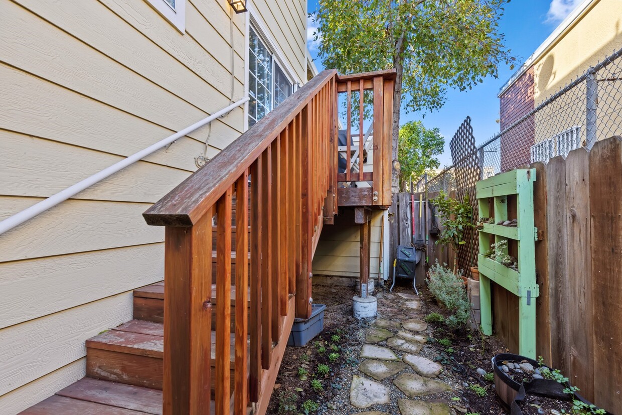 Foto principal - 3760 39th Ave