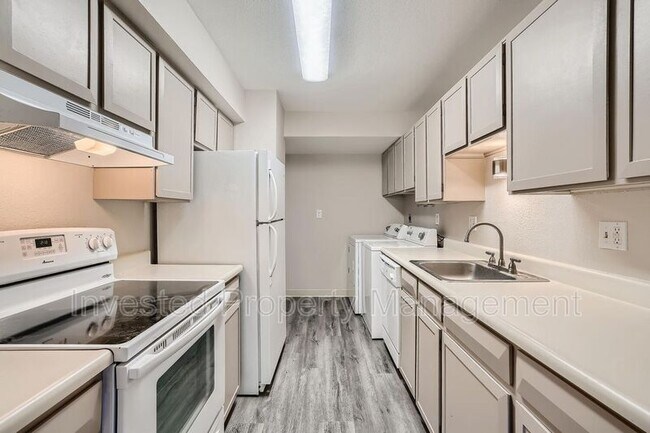 Foto del edificio - 7265 S Xenia Cir