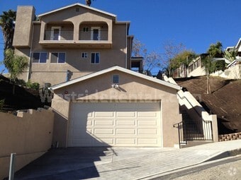 Building Photo - 4037 Jennings Dr