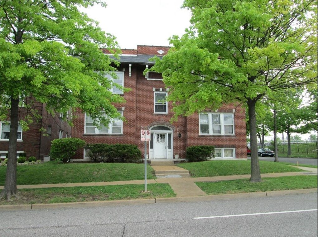 Building Photo - 6601 Clayton Rd