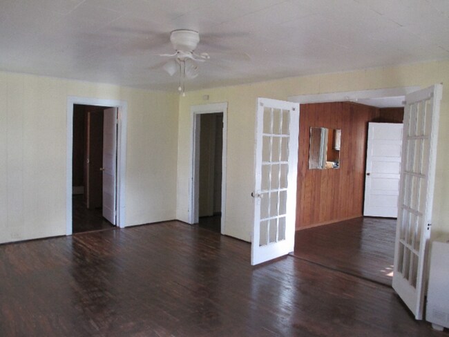 Foto del edificio - Single Family Homw
