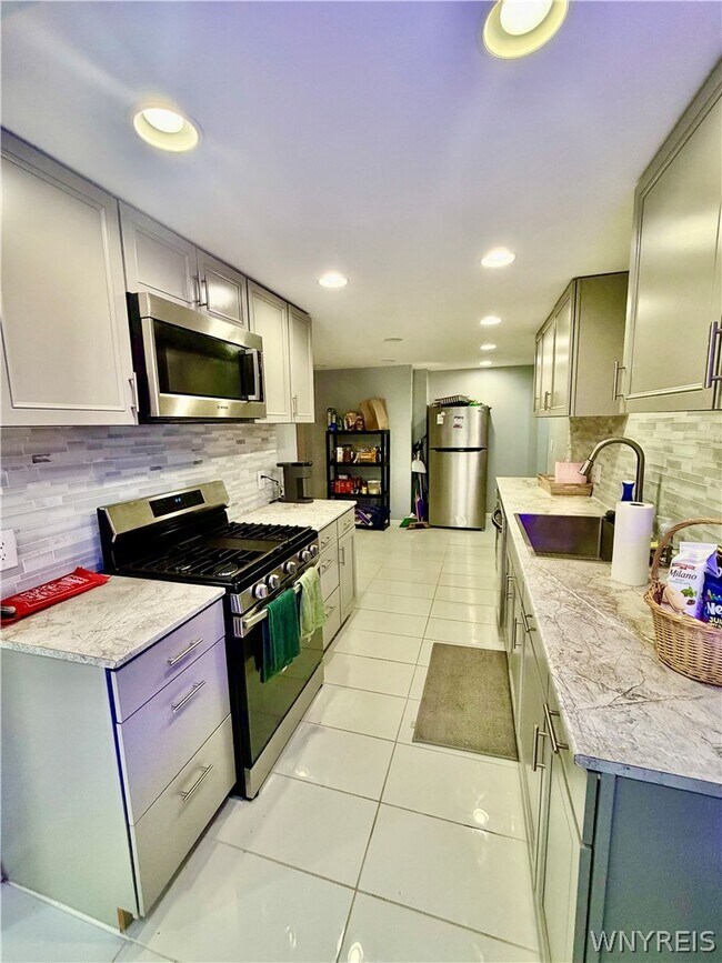 Foto del edificio - 260 Argus Dr