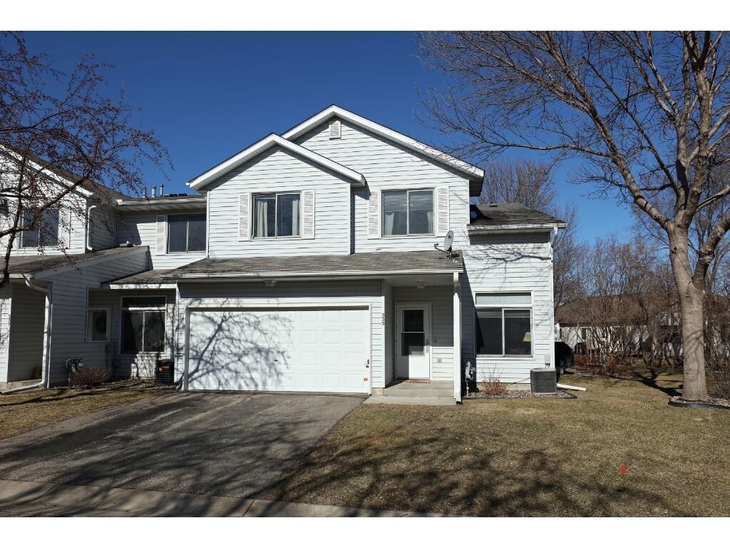 Foto principal - 555 Roundhouse St