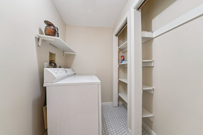 Foto del edificio - 730 S Wolfe St