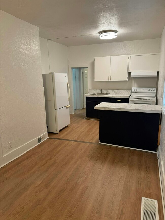 Foto del edificio - 2203 W Mallon Ave