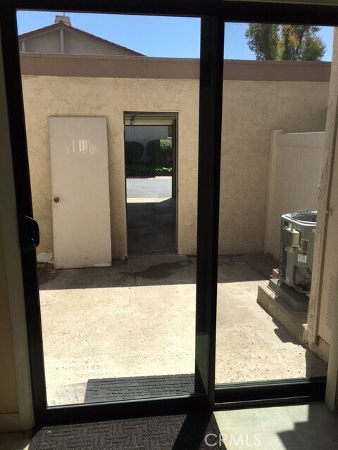 Foto del edificio - 1910 W Palmyra Ave