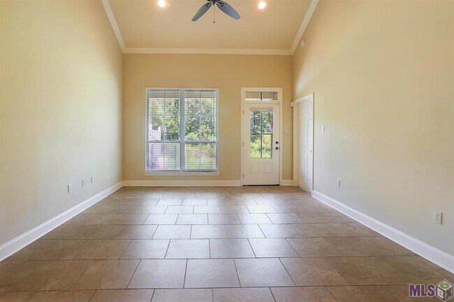 Foto del edificio - 37142 Woodgate Ave