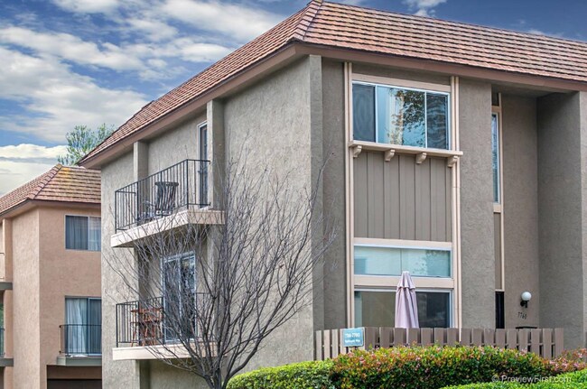Foto del edificio - 7760 Nightingale Way