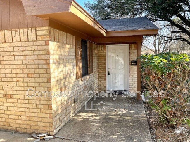 Foto del edificio - 3019B McFerrin Ave
