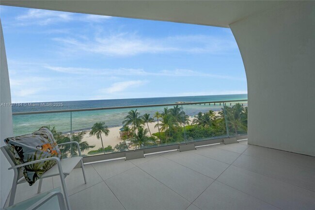 Foto del edificio - 16901 Collins Ave