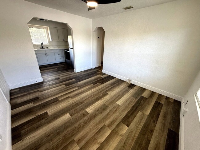 Photo - 810 20th Avenue South Apartment