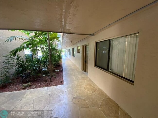 Building Photo - 8040 Hampton Blvd