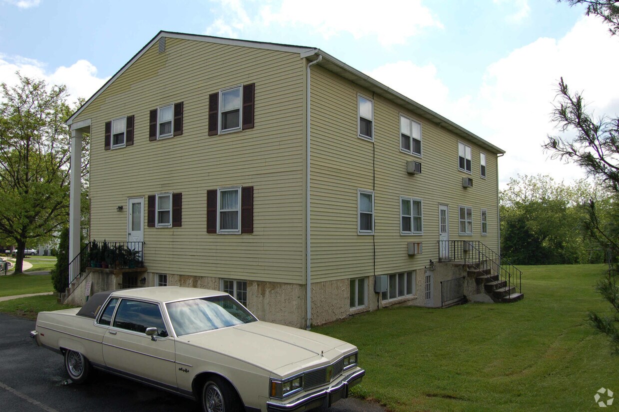 230 Green St, Souderton, PA 18964 Apartments in Souderton, PA