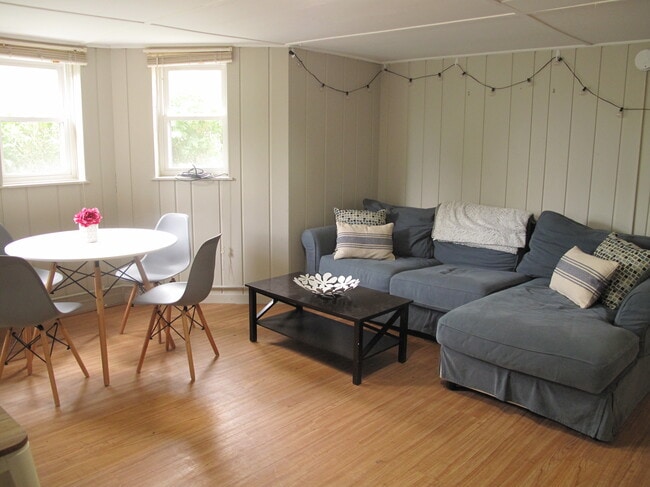 Building Photo - 405 Dryden Rd