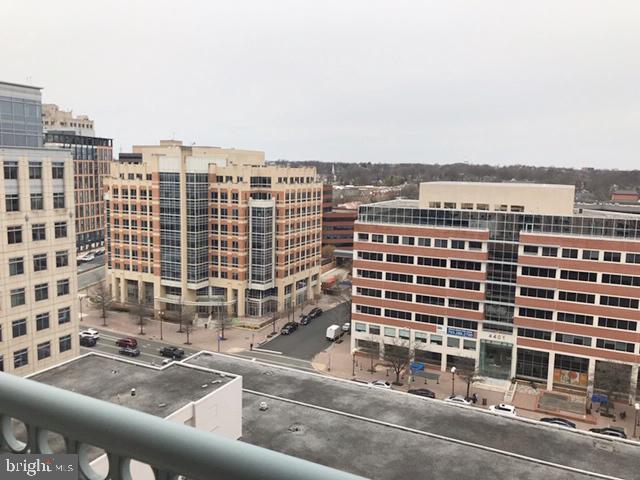 Foto del edificio - 851 N Glebe Rd