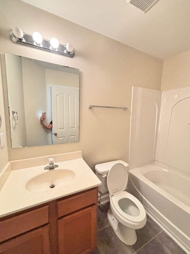 Building Photo - 4039 Tarrant Trace Cir